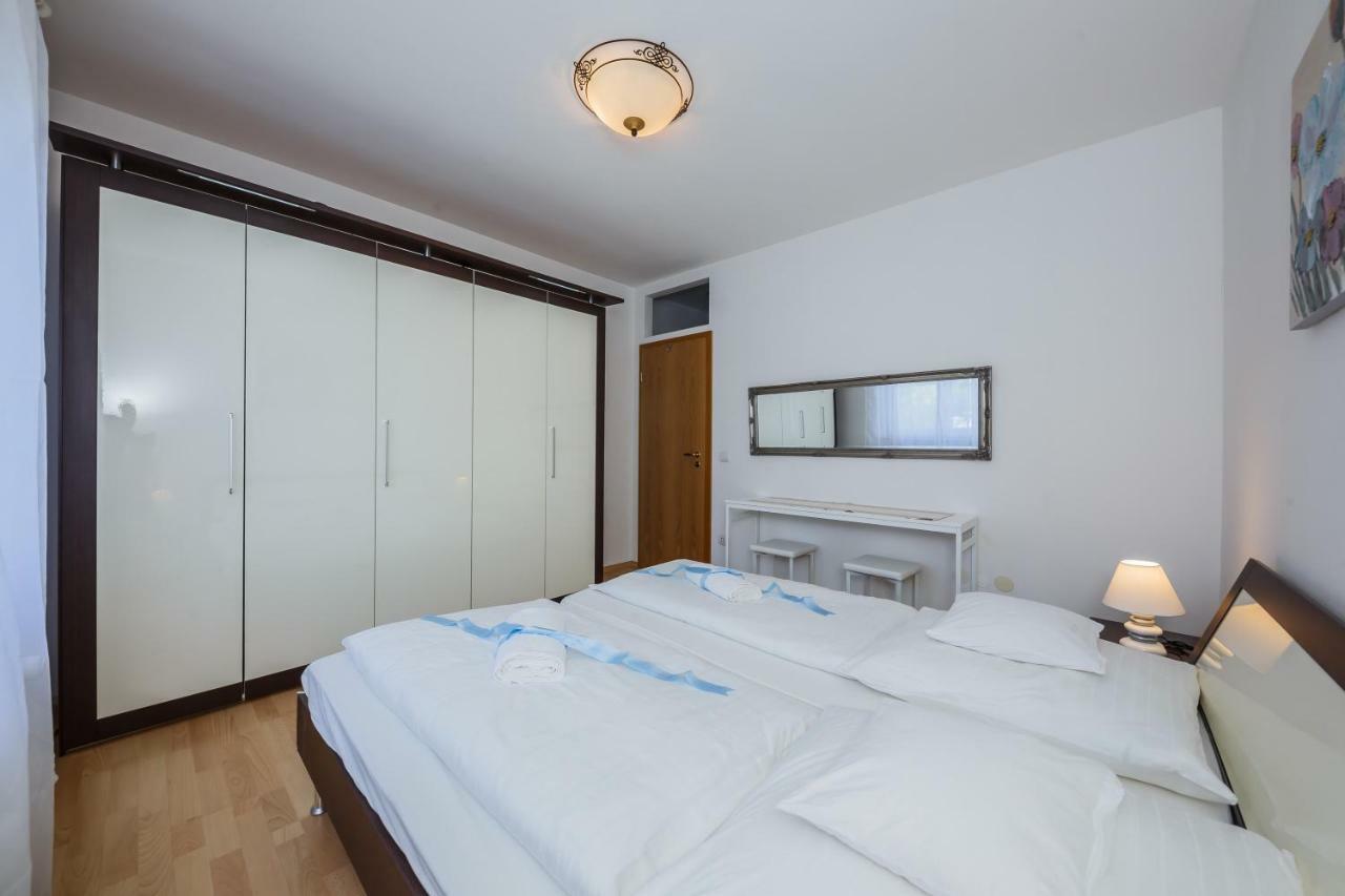 Apartman Lucija Каштела Экстерьер фото